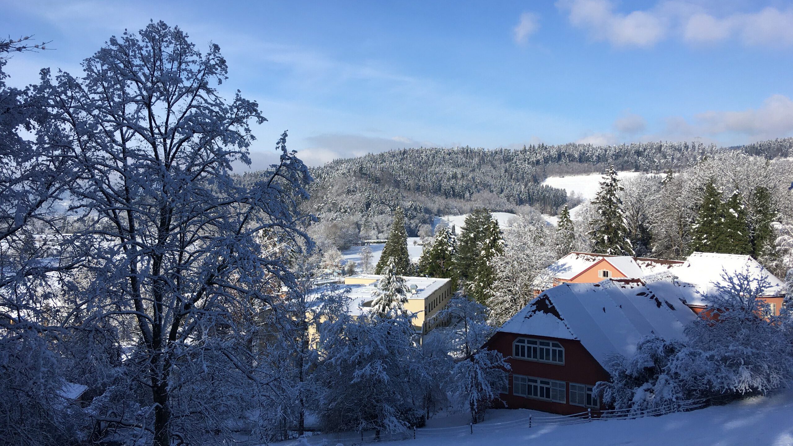 Die Klinik im Winter